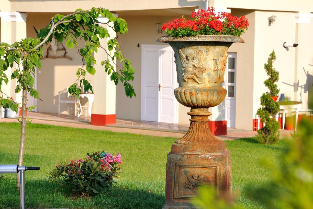 Tisza Topic Poroszlo Exterior photo